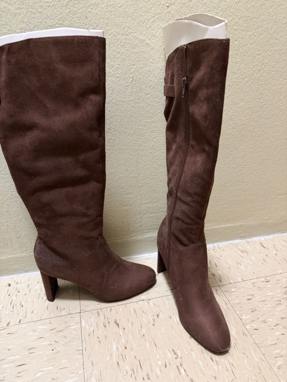SOLD‼️Alfani Brown Suede Knee-High Heeled Boots